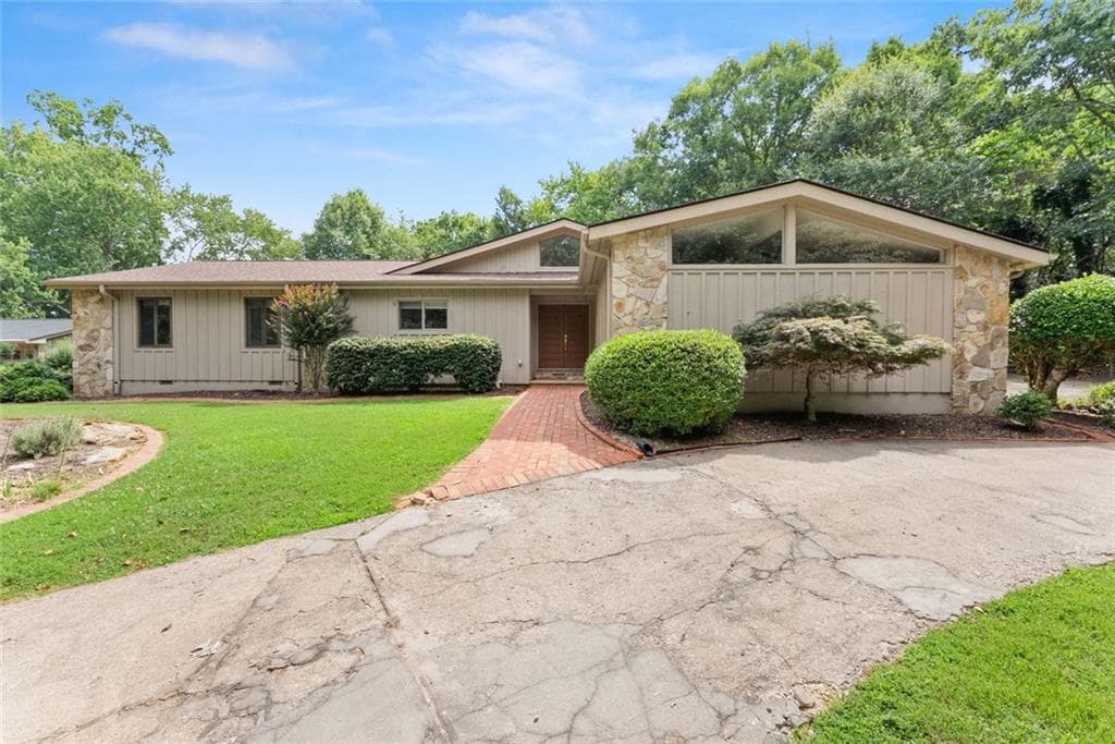 5672 High Harbor Court, Gainesville, GA 30504 — most recent listing photo