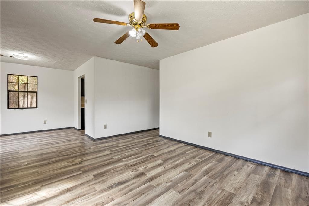 3 bedroom, 2 bathroom, 952 sq ft single family residence for sale at 181 Lower Wirebridge Road, Stephens, GA 30667 — photo 9