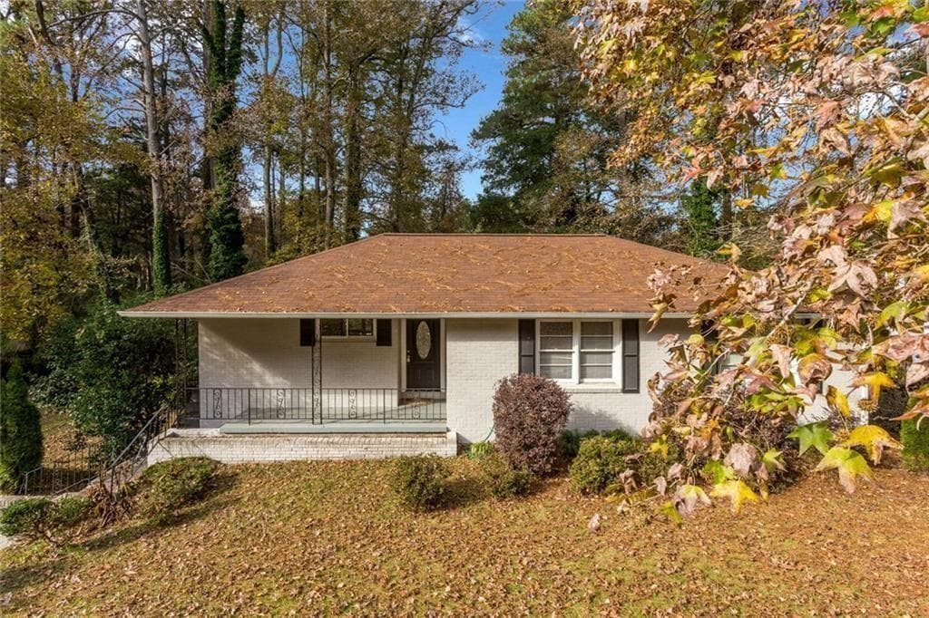 3 bedroom, 2 bathroom, 1,283 sq ft single family residence for rent at 2720 Stonecreek Road, Smyrna, GA 30080 for $2,000 a month — photo 1 of 39