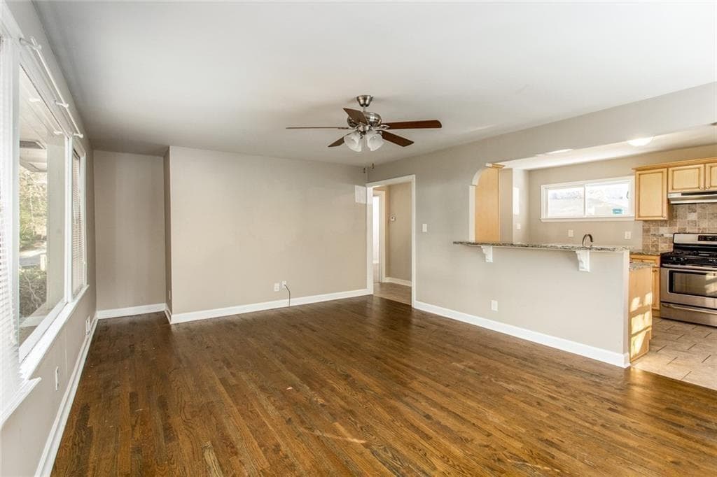 3 bedroom, 2 bathroom, 1,283 sq ft single family residence for rent at 2720 Stonecreek Road, Smyrna, GA 30080 for $2,000 a month — photo 4