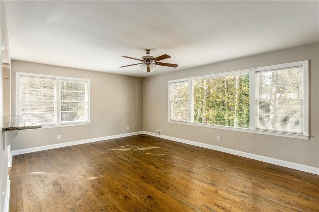 3 bedroom, 2 bathroom, 1,283 sq ft single family residence for rent at 2720 Stonecreek Road, Smyrna, GA 30080 for $2,000 a month — photo 5