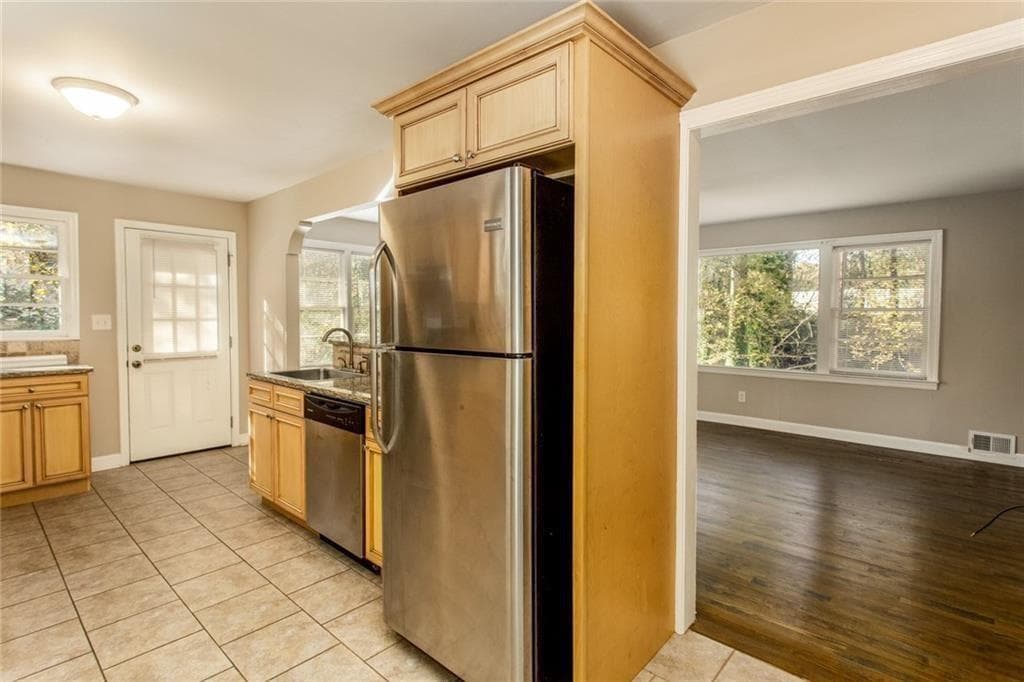 3 bedroom, 2 bathroom, 1,283 sq ft single family residence for rent at 2720 Stonecreek Road, Smyrna, GA 30080 for $2,000 a month — photo 7