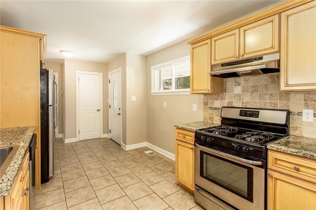 3 bedroom, 2 bathroom, 1,283 sq ft single family residence for rent at 2720 Stonecreek Road, Smyrna, GA 30080 for $2,000 a month — photo 9