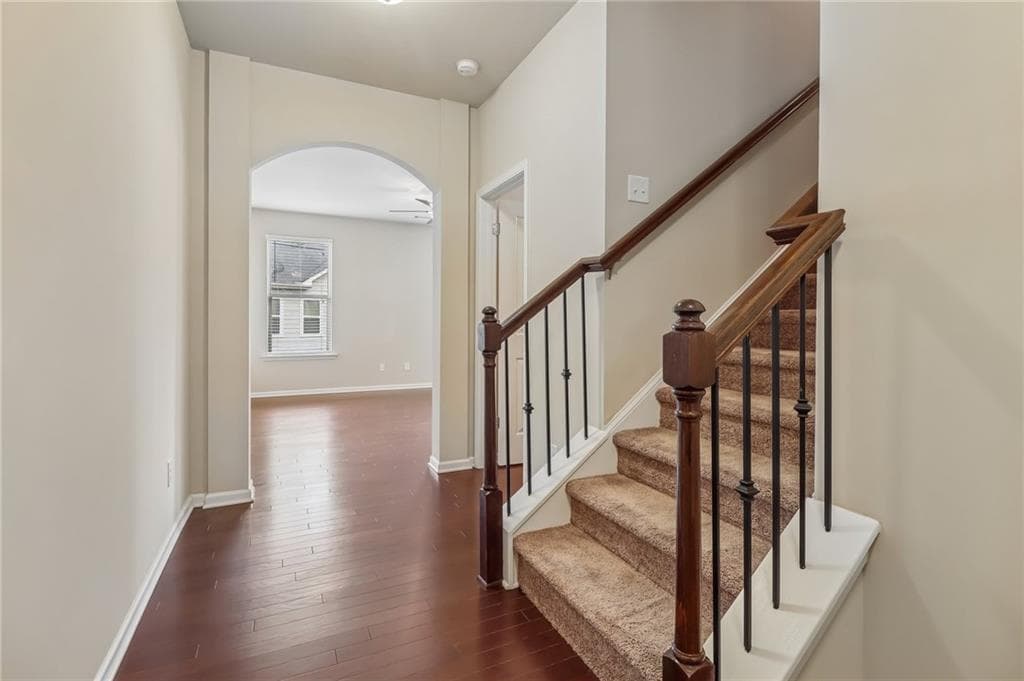 3 bedroom, 3 bathroom, 1,868 sq ft townhouse for sale at 55 Grampian Way, Marietta, GA 30008 — photo 7
