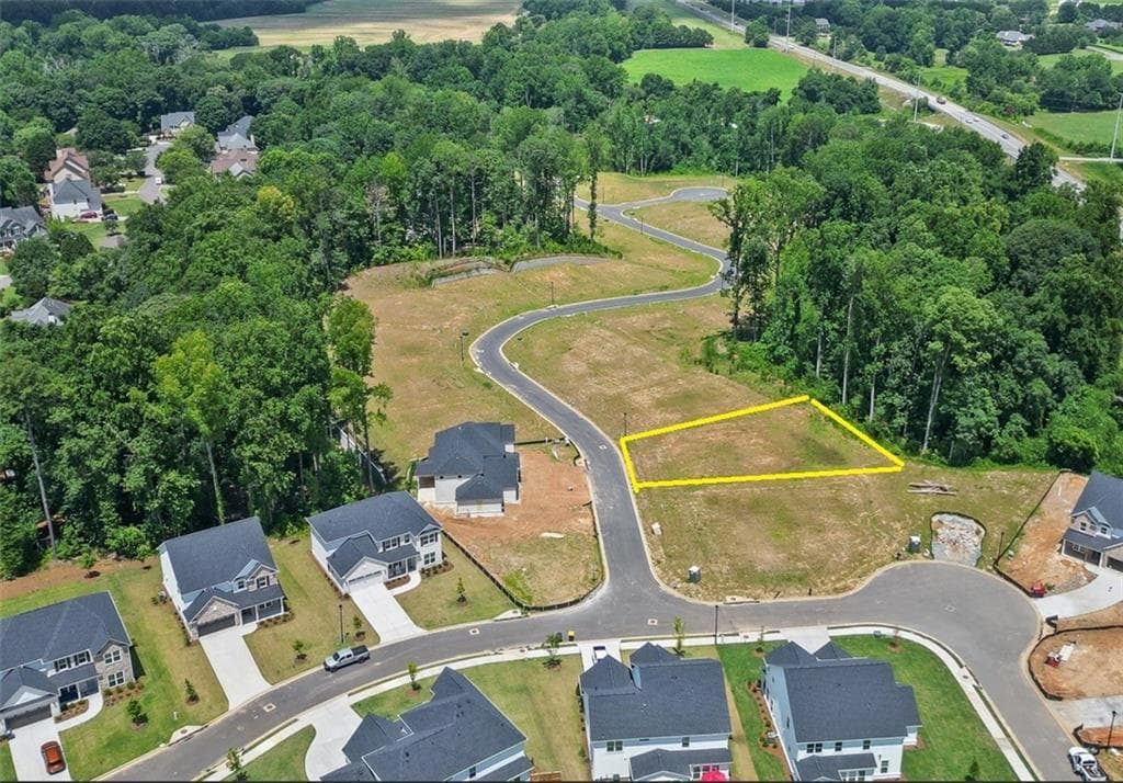 single family residence under contract at 4820 Briar Rose Trail, Cumming, GA 30040 — photo 3