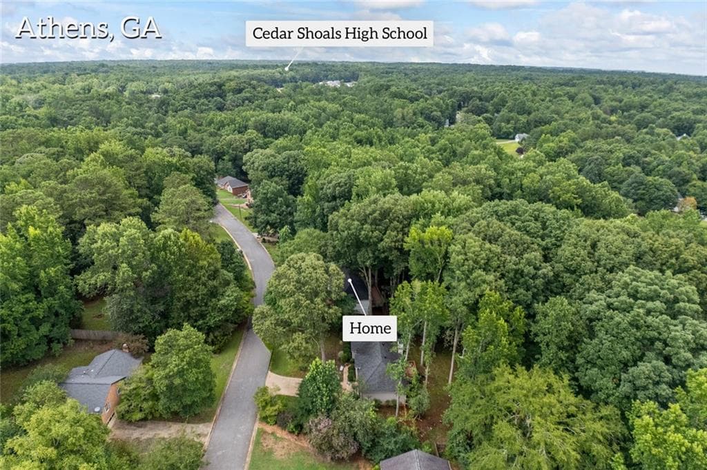 3 bedroom, 2 bathroom, 2,916 sq ft single family residence for sale at 375 Brookstone Drive, Athens, GA 30605 — photo 6