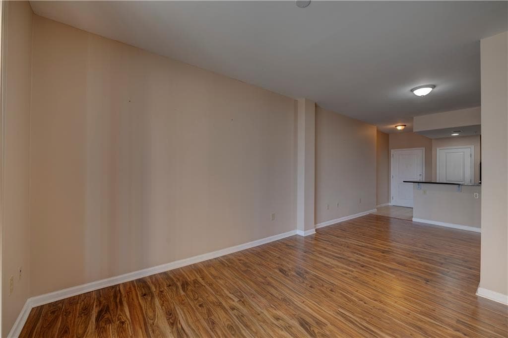 1 bedroom, 1 bathroom, 761 sq ft condominium for rent at 3040 Peachtree Road 813, Atlanta, GA 30305 for $2,400 a month — photo 10