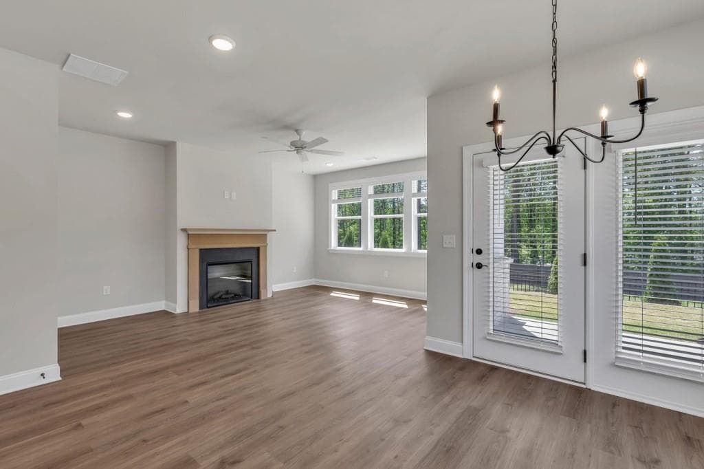 3 bedroom, 3 bathroom, 1,902 sq ft townhouse under contract at 1504 Thurcroft Lane, Lawrenceville, GA 30043 — photo 8