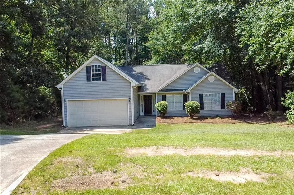 3 bedroom, 2 bathroom, 1,636 sq ft single family residence under contract at 215 Cambridge Way, Covington, GA 30016 — photo 2