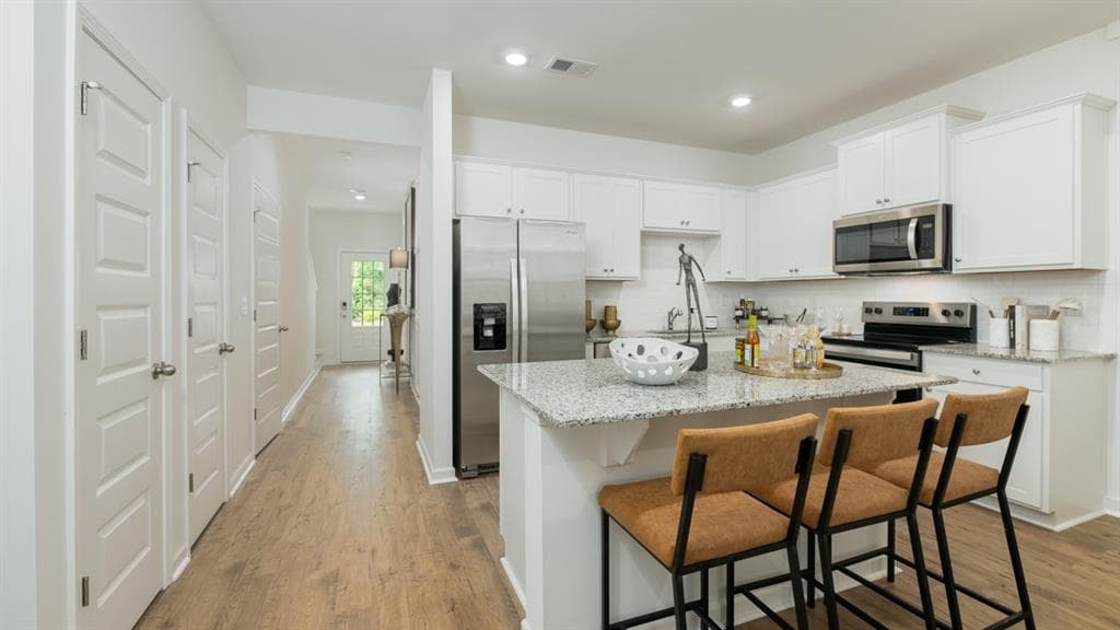 3 bedroom, 3 bathroom, 1,508 sq ft townhouse for sale at 508 Woodcreek Circle 6, Atlanta, GA 30331 — photo 4