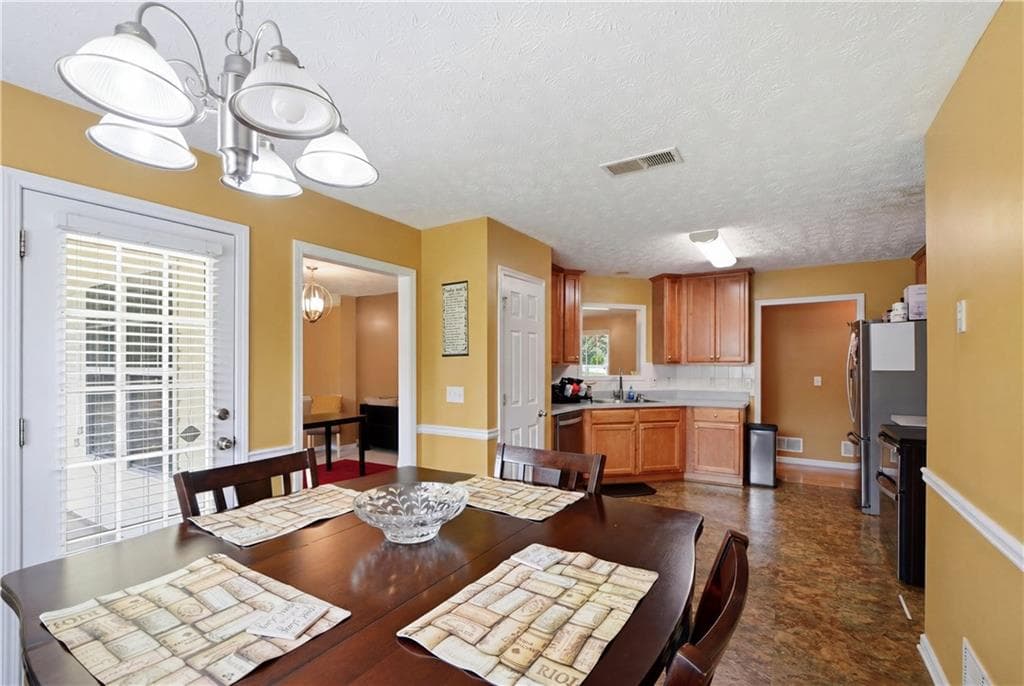 3 bedroom, 2 bathroom, 1,732 sq ft single family residence for sale at 1320 Webb Farm Lane, Loganville, GA 30052 — photo 10