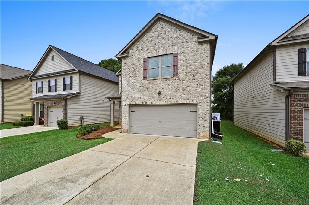 5 bedroom, 3 bathroom, 2,480 sq ft single family residence for sale at 11805 Lovejoy Crossing Boulevard, Hampton, GA 30228 — photo 4