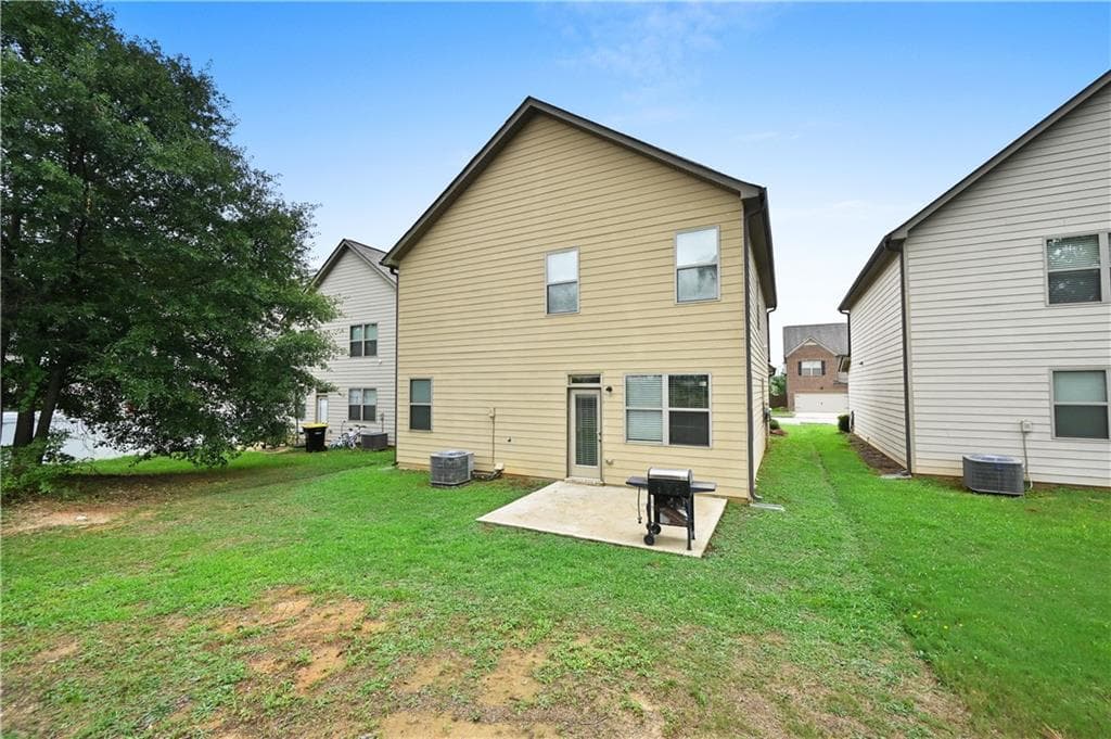 5 bedroom, 3 bathroom, 2,480 sq ft single family residence for sale at 11805 Lovejoy Crossing Boulevard, Hampton, GA 30228 — photo 6
