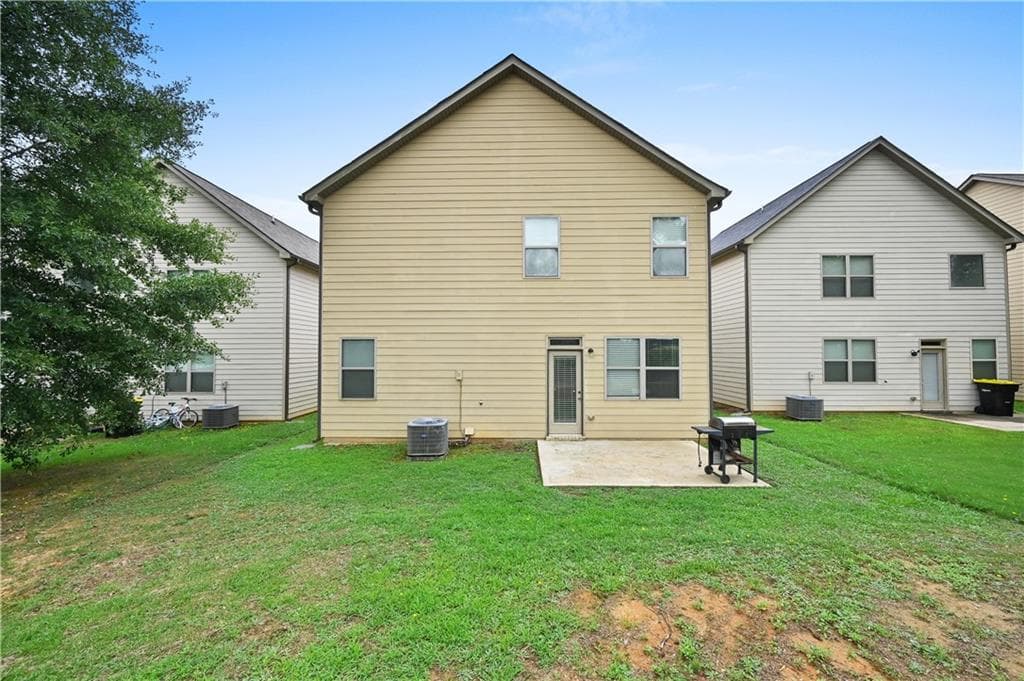 5 bedroom, 3 bathroom, 2,480 sq ft single family residence for sale at 11805 Lovejoy Crossing Boulevard, Hampton, GA 30228 — photo 7