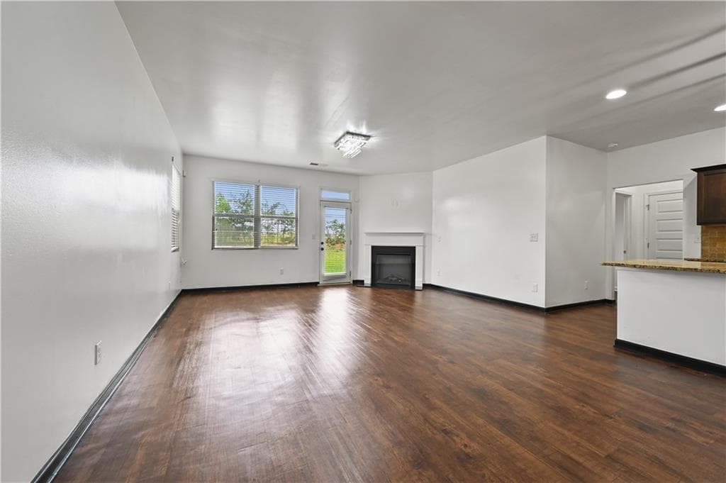 5 bedroom, 3 bathroom, 2,480 sq ft single family residence for sale at 11805 Lovejoy Crossing Boulevard, Hampton, GA 30228 — photo 10