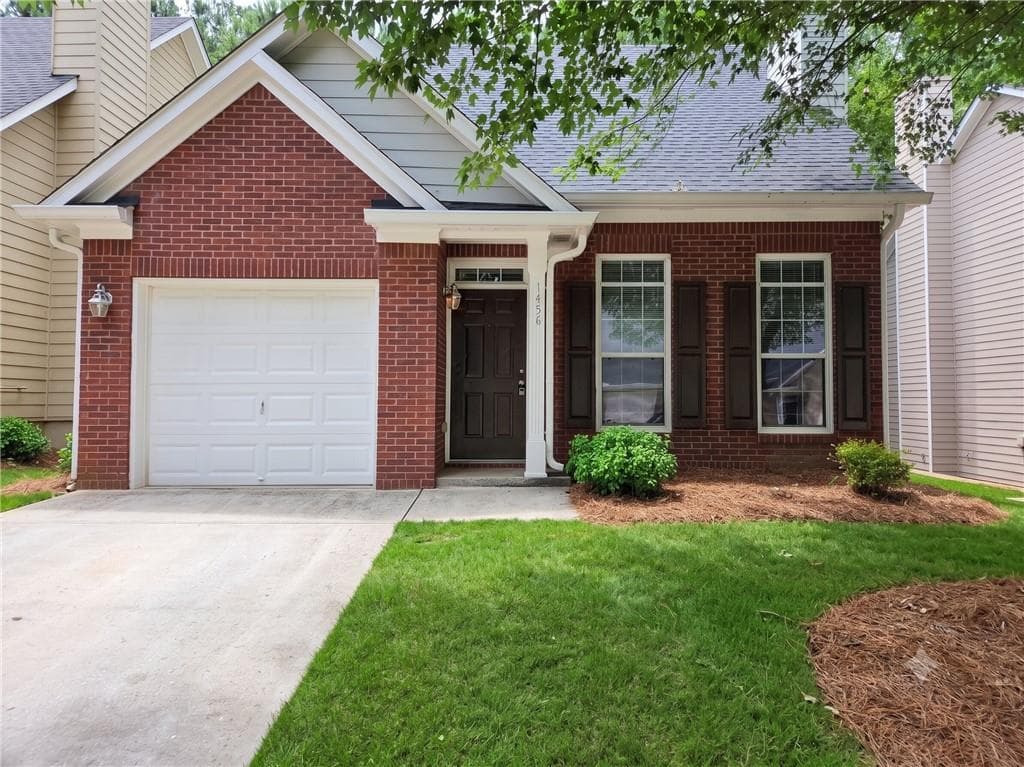 3 bedroom, 4 bathroom, 1,572 sq ft townhouse under contract at 1456 Gates Circle, Atlanta, GA 30316 — photo 2