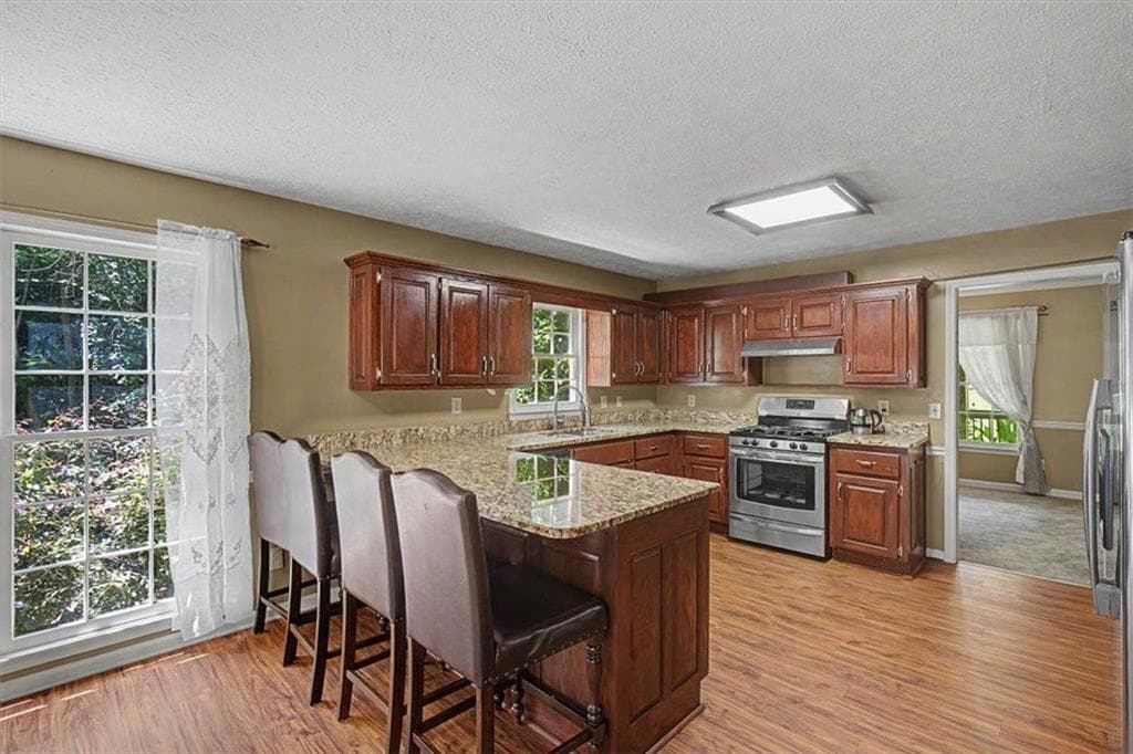 6 bedroom, 6 bathroom, 5,289 sq ft single family residence for sale at 325 Pickett's Crossing, Acworth, GA 30101 — photo 8