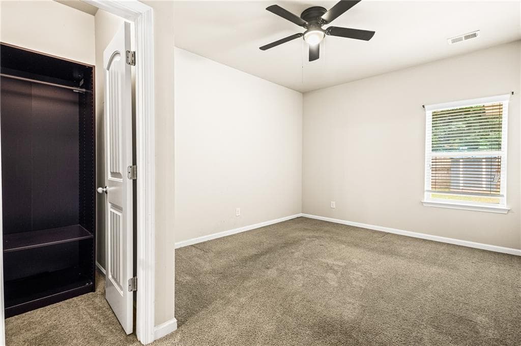 5 bedroom, 3 bathroom, 4,048 sq ft single family residence for sale at 6700 Oak Hill Place, Fairburn, GA 30213 — photo 10