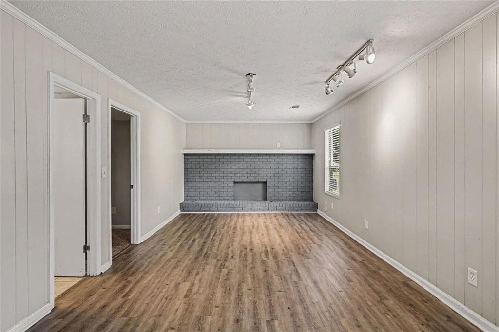 4 bedroom, 2 bathroom, 1,926 sq ft single family residence for sale at 9262 Raven Drive, Jonesboro, GA 30238 — photo 4