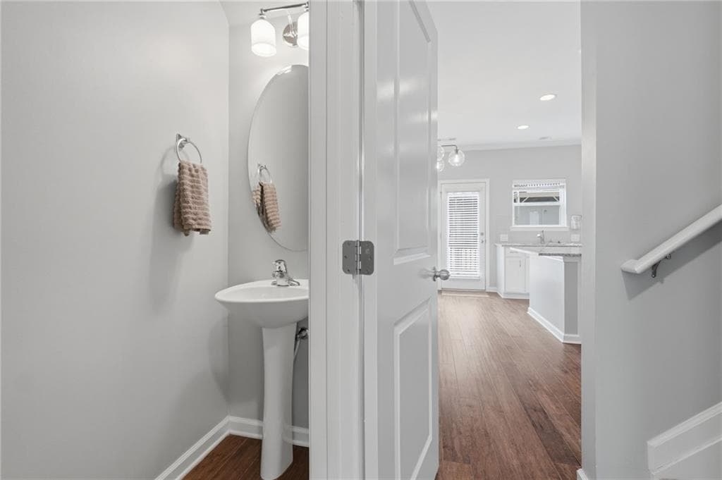 3 bedroom, 4 bathroom, 1,280 sq ft townhouse under contract at 1708 Liberty Parkway, Atlanta, GA 30318 — photo 7