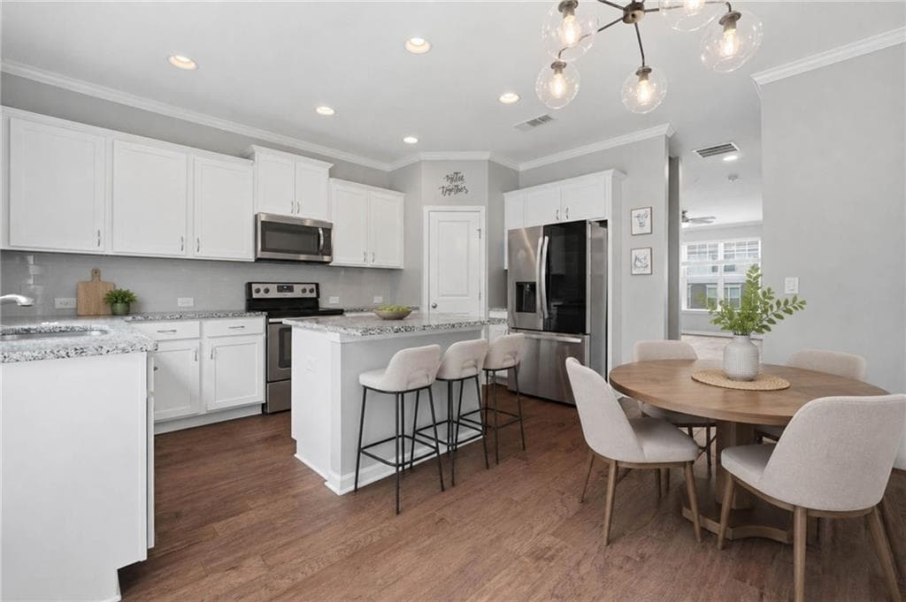 3 bedroom, 4 bathroom, 1,280 sq ft townhouse under contract at 1708 Liberty Parkway, Atlanta, GA 30318 — photo 2