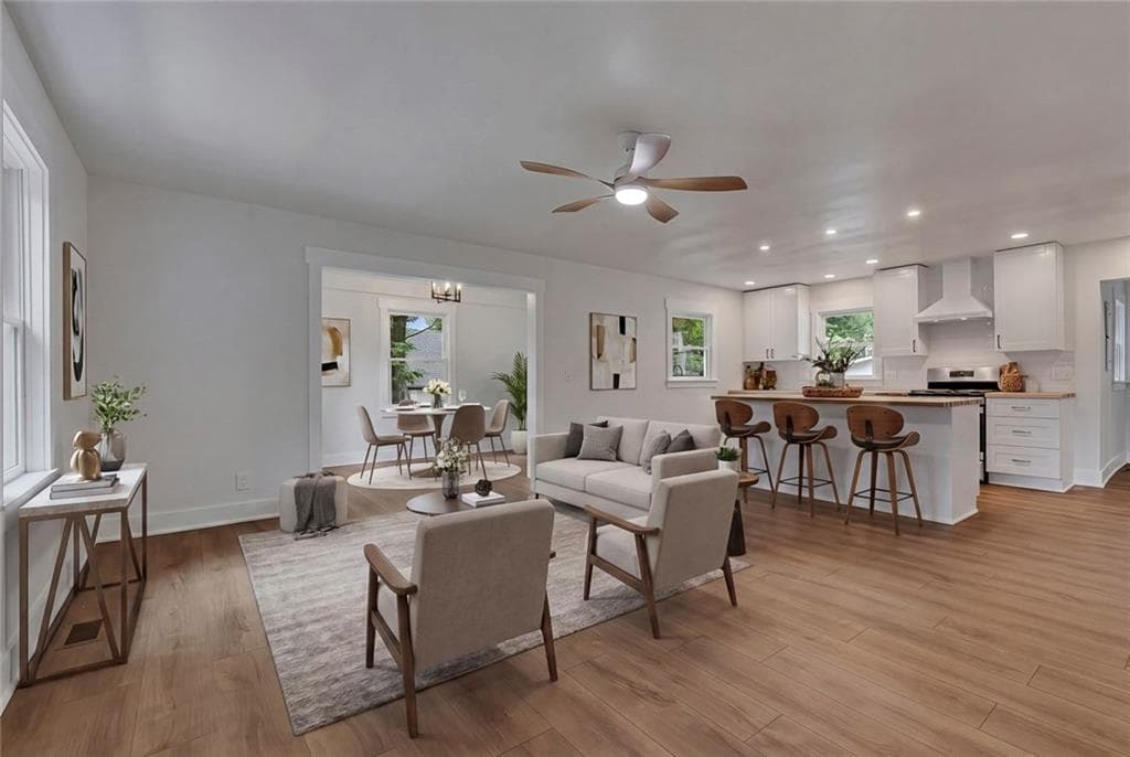 3 bedroom, 3 bathroom, 1,325 sq ft single family residence under contract at 476 Freyer Drive, Marietta, GA 30060 — photo 3