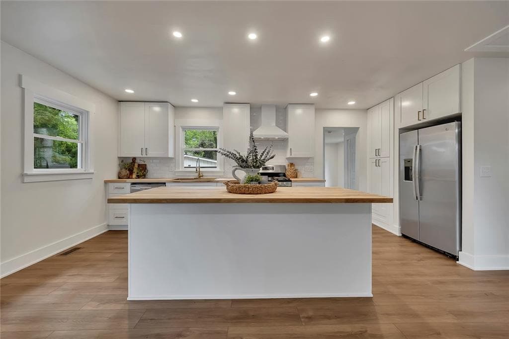 3 bedroom, 3 bathroom, 1,325 sq ft single family residence under contract at 476 Freyer Drive, Marietta, GA 30060 — photo 6