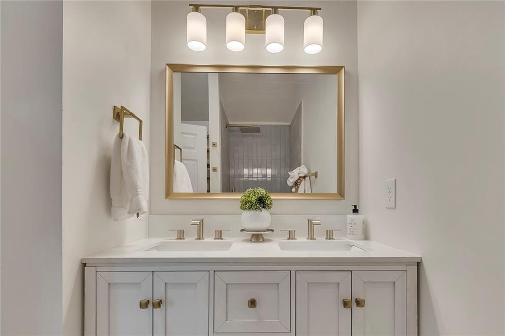 3 bedroom, 3 bathroom, 1,325 sq ft single family residence under contract at 476 Freyer Drive, Marietta, GA 30060 — photo 5