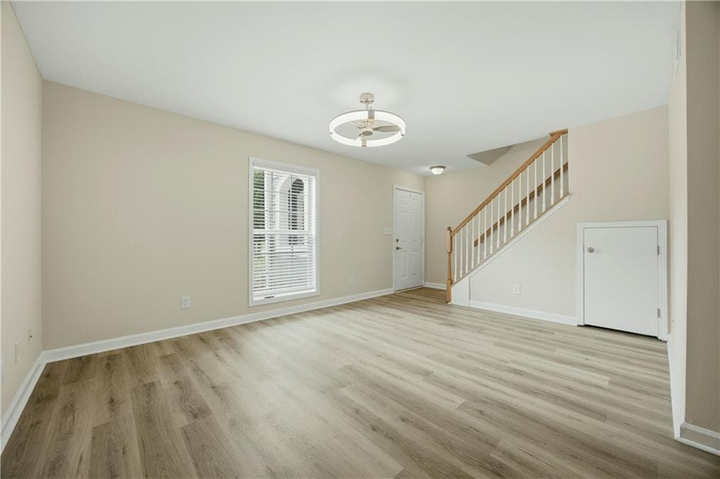 2 bedroom, 3 bathroom, 1,214 sq ft condominium for sale at 212 Summer Place, Norcross, GA 30071 — photo 4