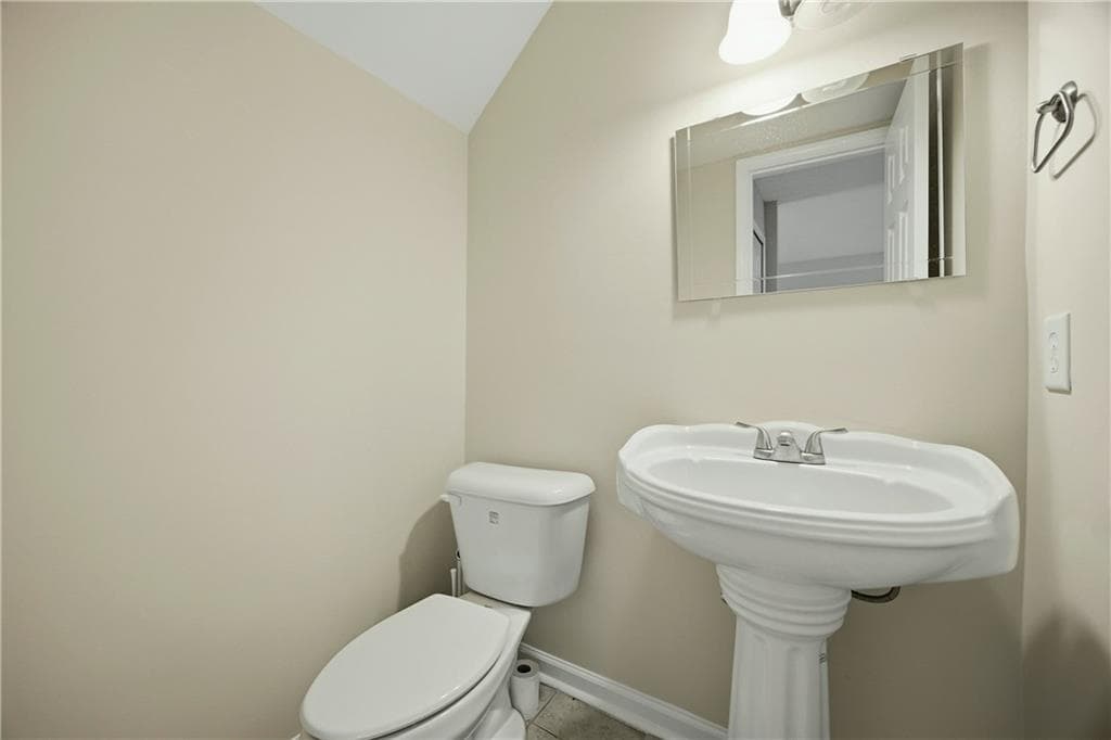 2 bedroom, 3 bathroom, 1,214 sq ft condominium for sale at 212 Summer Place, Norcross, GA 30071 — photo 8