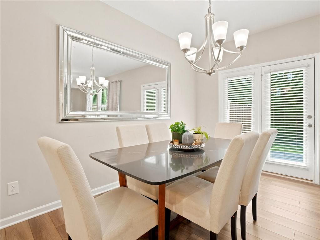 3 bedroom, 3 bathroom, 2,005 sq ft townhouse for sale at 495 Duval Drive, Alpharetta, GA 30009 — photo 10