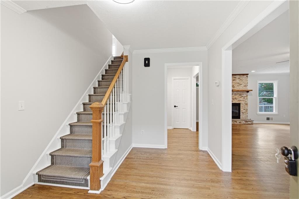 3 bedroom, 3 bathroom, 2,452 sq ft single family residence under contract at 3298 Brackenridge Trail, Kennesaw, GA 30152 — photo 7