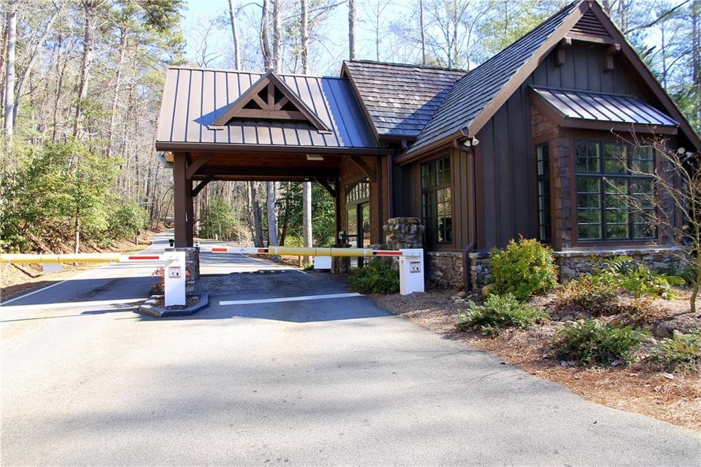 single family residence for sale at 5573 Red Fox Drive, Dawsonville, GA 30534 — photo 6