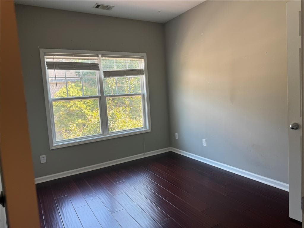 3 bedroom, 3 bathroom, 1,960 sq ft townhouse for rent at 11224 Snowy Owl Lane, Alpharetta, GA 30022 for $2,825 a month — photo 10