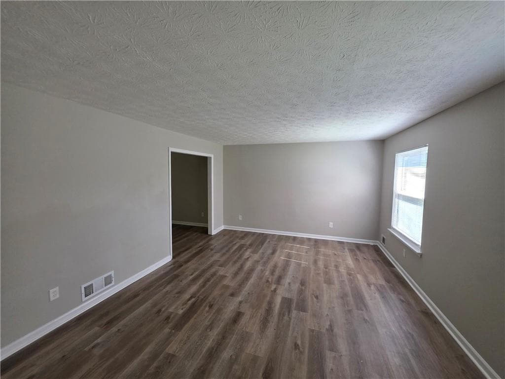 3 bedroom, 3 bathroom, 2,132 sq ft single family residence for sale at 3000 Sebring Court, Decatur, GA 30034 — photo 3