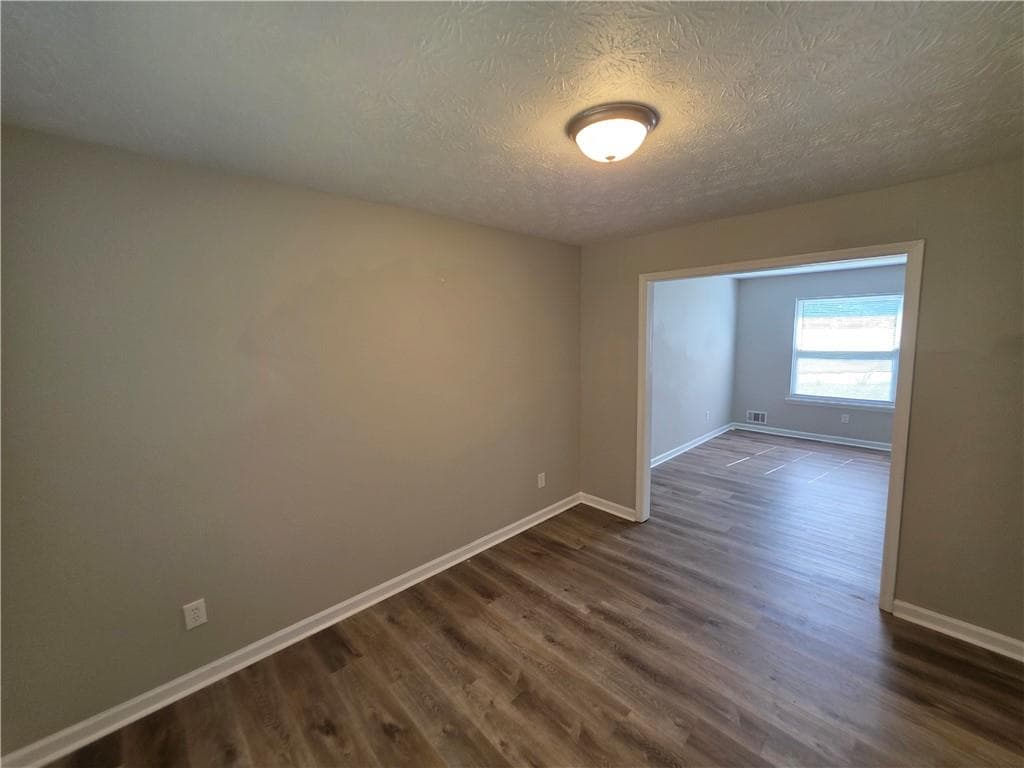 3 bedroom, 3 bathroom, 2,132 sq ft single family residence for sale at 3000 Sebring Court, Decatur, GA 30034 — photo 7