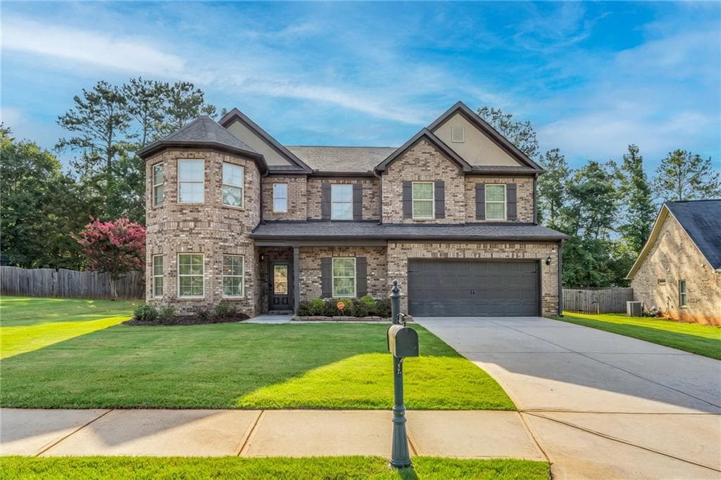 5 bedroom, 4 bathroom, 3,869 sq ft single family residence for sale at 141 Pinehaven Court, Mcdonough, GA 30252