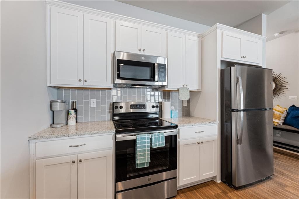 3 bedroom, 3 bathroom, 1,336 sq ft townhouse for rent at 2831 Ridgeview Drive, Atlanta, GA 30331 for $2,400 a month — photo 4