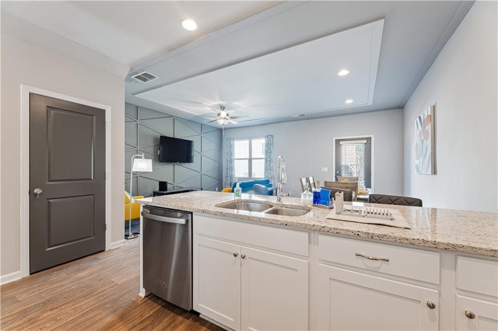 3 bedroom, 3 bathroom, 1,336 sq ft townhouse for rent at 2831 Ridgeview Drive, Atlanta, GA 30331 for $2,400 a month — photo 5
