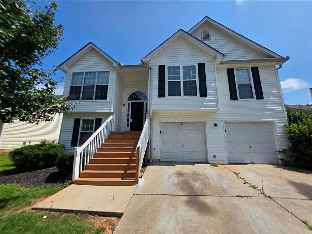 4 bedroom, 2 bathroom, 1,388 sq ft single family residence under contract at 6924 Biscayne Boulevard, Rex, GA 30273