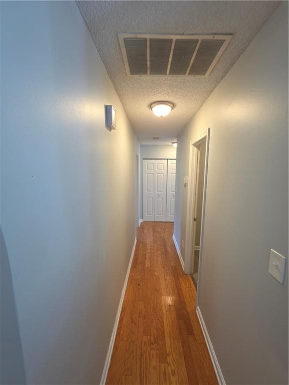 4 bedroom, 2 bathroom, 1,388 sq ft single family residence under contract at 6924 Biscayne Boulevard, Rex, GA 30273 — photo 8