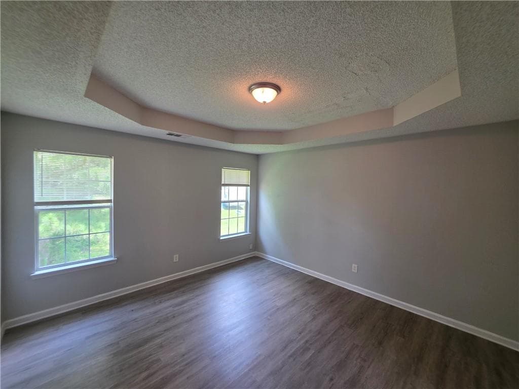 4 bedroom, 2 bathroom, 1,388 sq ft single family residence under contract at 6924 Biscayne Boulevard, Rex, GA 30273 — photo 7