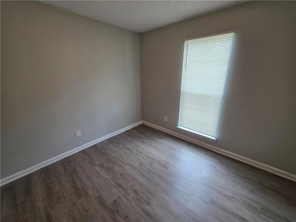 4 bedroom, 2 bathroom, 1,388 sq ft single family residence under contract at 6924 Biscayne Boulevard, Rex, GA 30273 — photo 9