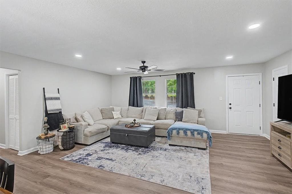 3 bedroom, 3 bathroom, 1,613 sq ft single family residence for sale at 1971 Euharlee Road, Kingston, GA 30145 — photo 5