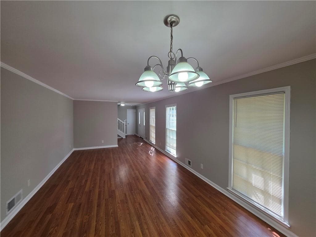 3 bedroom, 3 bathroom, 1,875 sq ft single family residence under contract at 5183 Mccarter Court, Stone Mountain, GA 30088 — photo 5