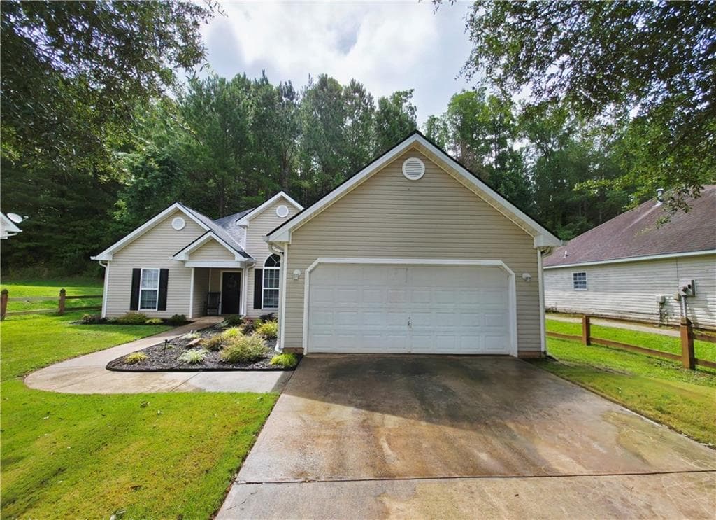 3 bedroom, 2 bathroom, 1,502 sq ft single family residence under contract at 4428 James Wade Drive, Snellville, GA 30039