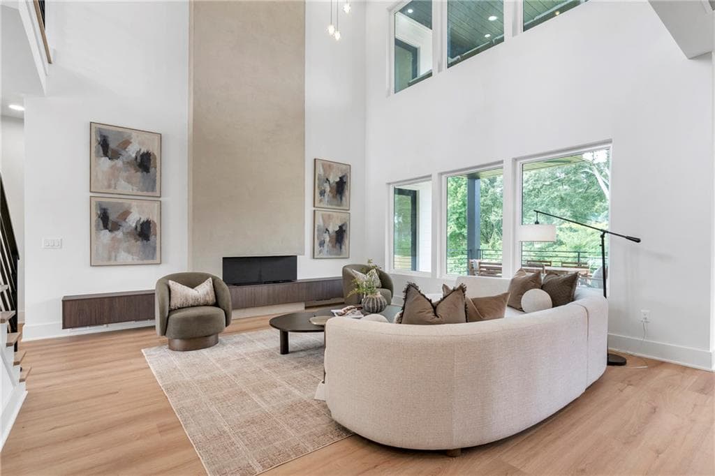 5 bedroom, 7 bathroom, 5,453 sq ft single family residence for sale at 4109 Abbotts Bridge Road, Duluth, GA 30097 — photo 8
