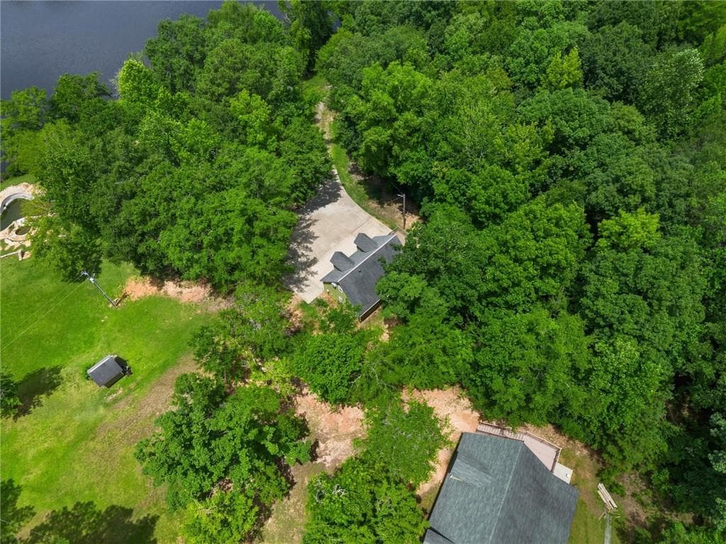 3 bedroom, 3 bathroom, 4,092 sq ft single family residence under contract at 5098 Crescent Road, Dry Branch, GA 31020 — photo 2