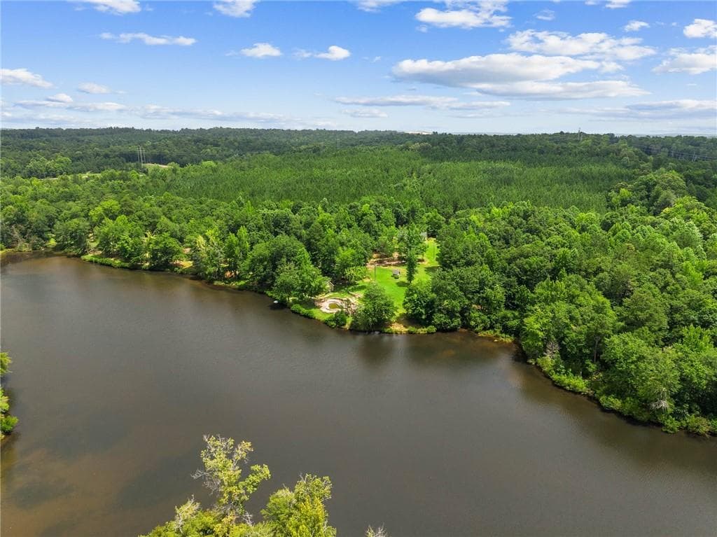 3 bedroom, 3 bathroom, 4,092 sq ft single family residence under contract at 5098 Crescent Road, Dry Branch, GA 31020 — photo 5