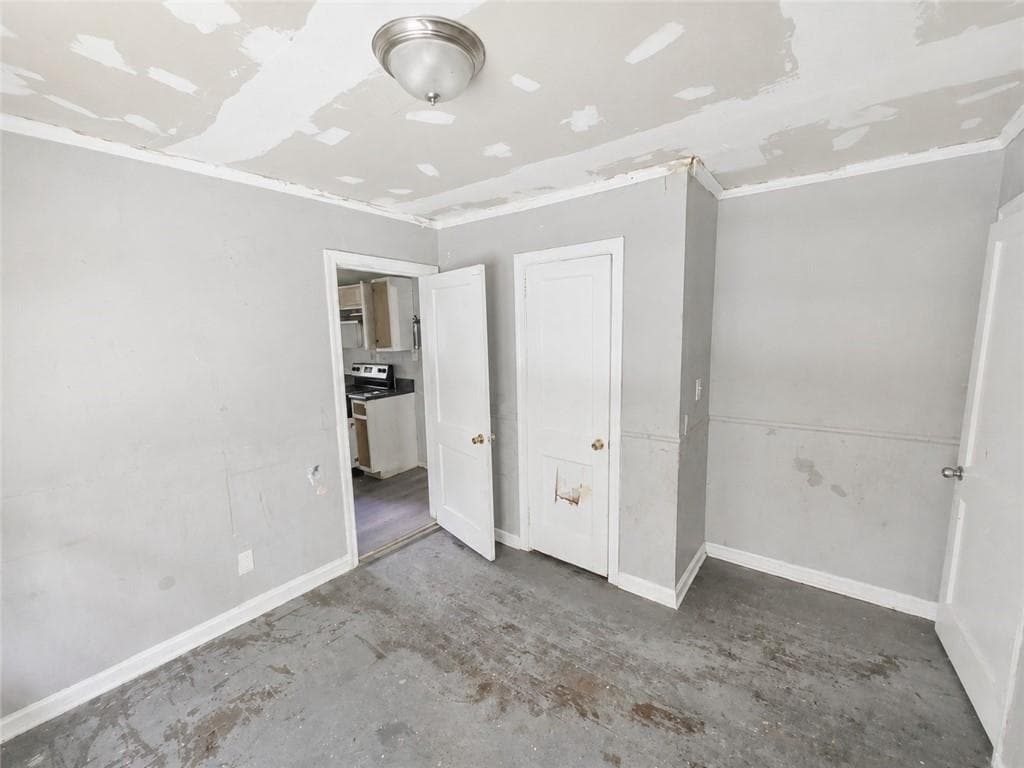 3 bedroom, 1 bathroom, 954 sq ft single family residence under contract at 2235 Burroughs Avenue, Atlanta, GA 30315 — photo 5